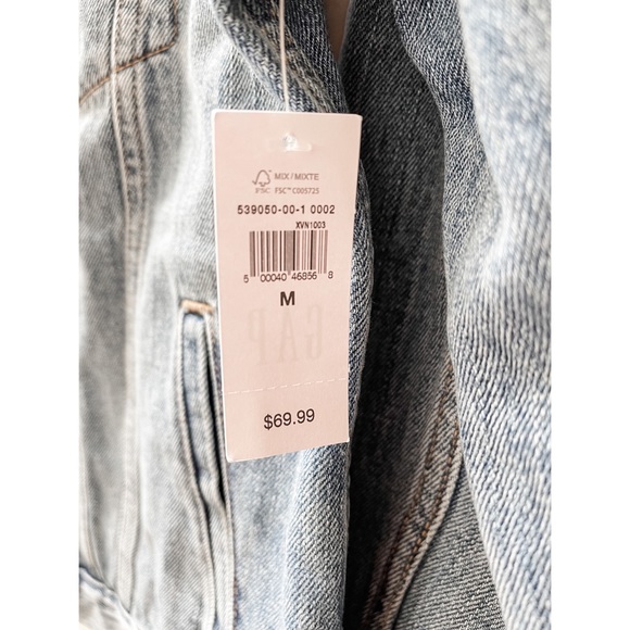 NWT Gap Denim Jean Jacket size Medium - Picture 3 of 3